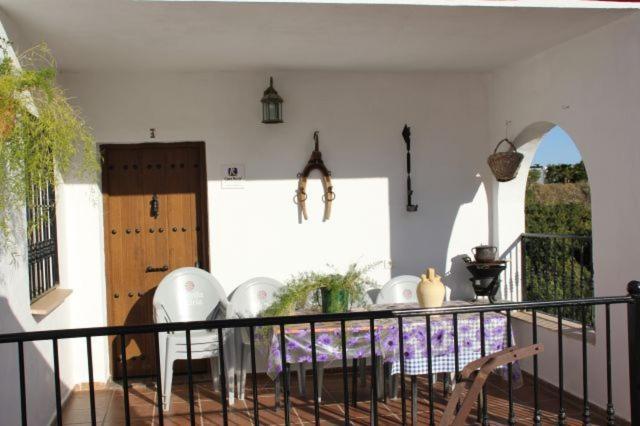 Rurales Santos * Benajarafe
