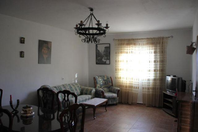 Rurales Santos Benajarafe