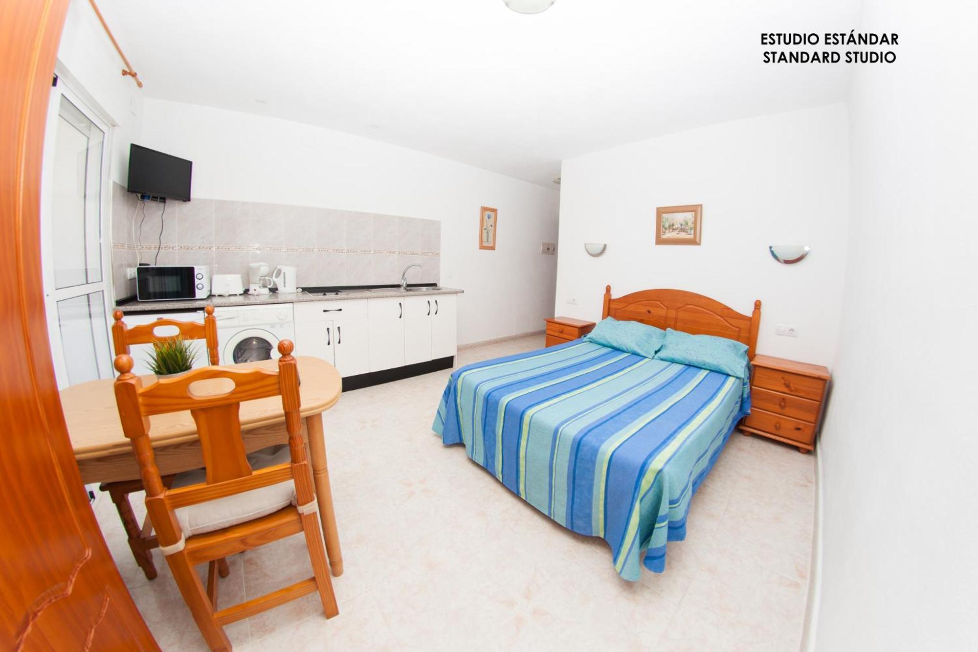 Rurales Santos Apartment Benajarafe